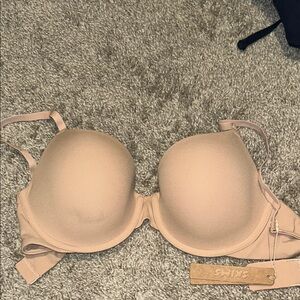 SKIMS Nude Bra
